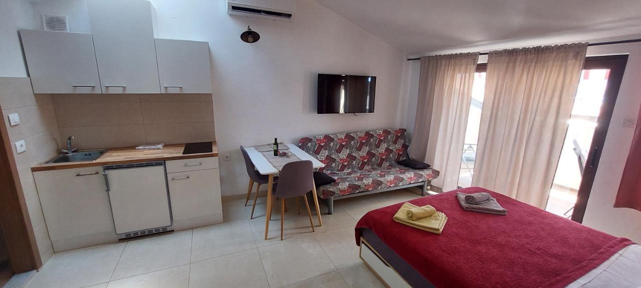 Apartmaji Jurcan Izola Eksteriør bilde